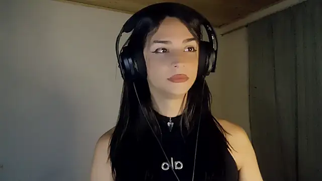 Dollbehavior  online show from November 28, 3:39 am