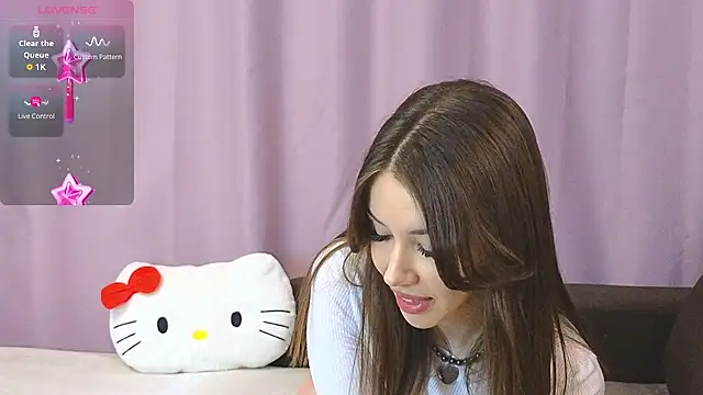 ellie kramer online show from March 29, 8:32 pm