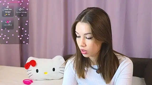 ellie kramer online show from October 1, 7:40 pm