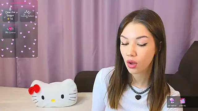 ellie kramer online show from November 17, 4:44 pm