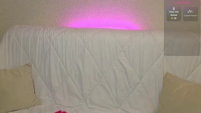 ellie kramer online show from February 20, 10:15 pm