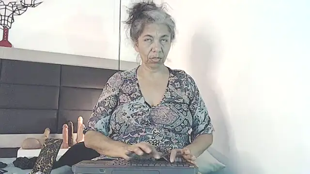 Snapshot of chanel_grant chatting on June 30, 6:52 pm chanel grant online show from June 30, 6:52 pm