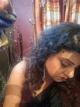 Snapshot of Maaya66 chatting on February 22, 7:14 pm Maaya66 online show from February 22, 7:14 pm