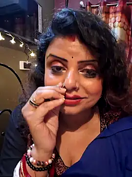 Snapshot of Maaya66 chatting on January 29, 5:35 pm Maaya66 online show from January 29, 5:35 pm