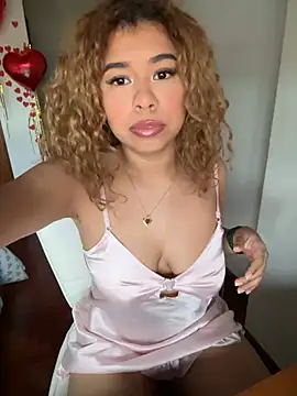 Snapshot of LEONCITA_ chatting on February 17, 7:58 am LEONCITA online show from February 17, 7:58 am