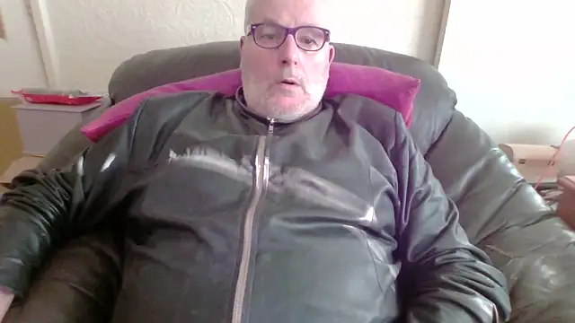 Leatherman63 online show from September 13, 7:30 am