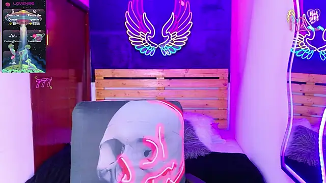 REDHOTTER  online show from March 20, 7:59 pm