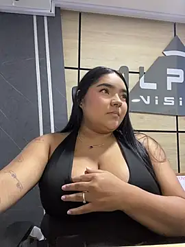 little lissiee online show from June 23, 1:03 am