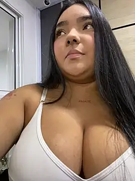 little lissiee online show from February 5, 12:28 am