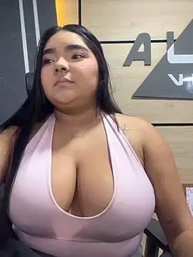 little lissiee online show from May 16, 8:41 pm