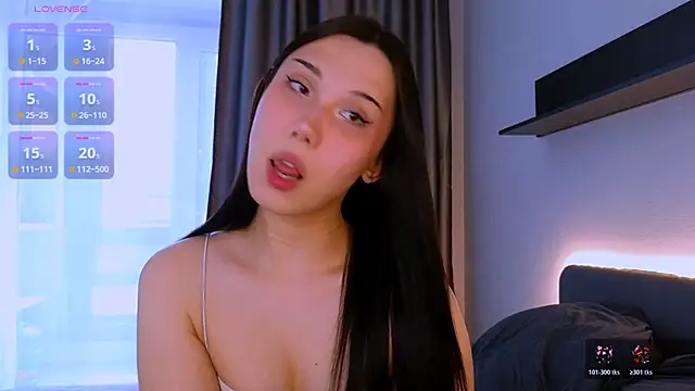 Kaia Sunshine Mia online show from May 15, 10:46 am