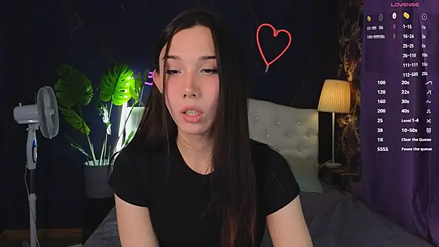 Snapshot of Kaia_Sunshine_Mia chatting on February 15, 2:11 pm Kaia Sunshine Mia online show from February 15, 2:11 pm