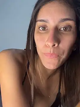 lupitta 1 online show from February 16, 1:37 am