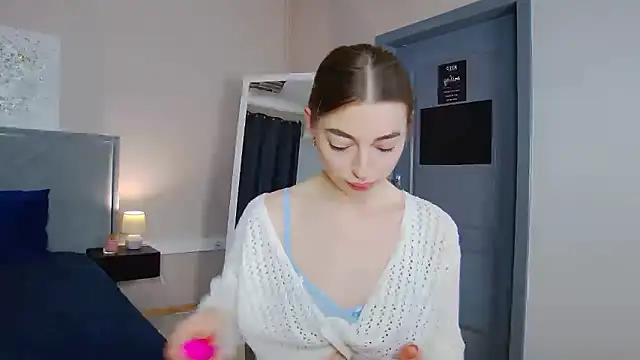 NicoleRosss online show from January 18, 12:52 pm