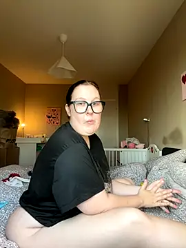 Misssmilf online show from November 7, 1:37 pm