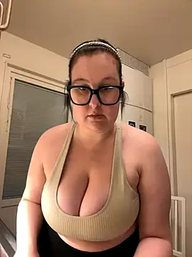 Snapshot of Misssmilf chatting on October 1, 4:55 pm Misssmilf online show from October 1, 4:55 pm