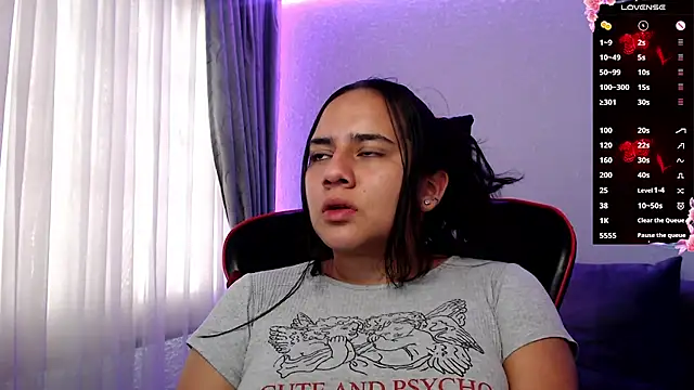 Lexyevans online show from February 24, 6:58 pm