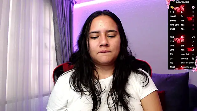 Lexyevans online show from February 16, 10:11 pm