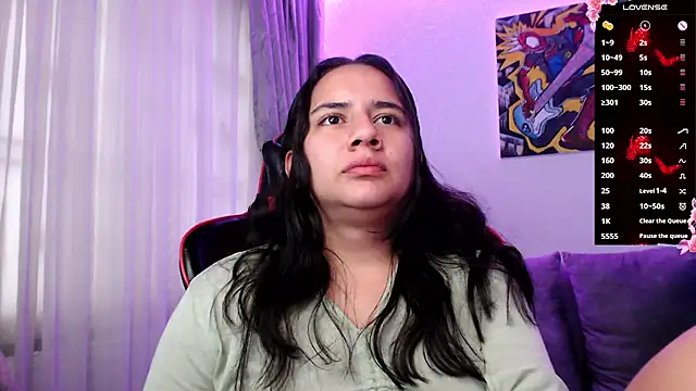 Lexyevans online show from March 3, 7:07 pm