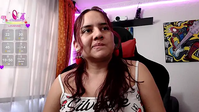 Lexyevans online show from February 14, 8:31 pm