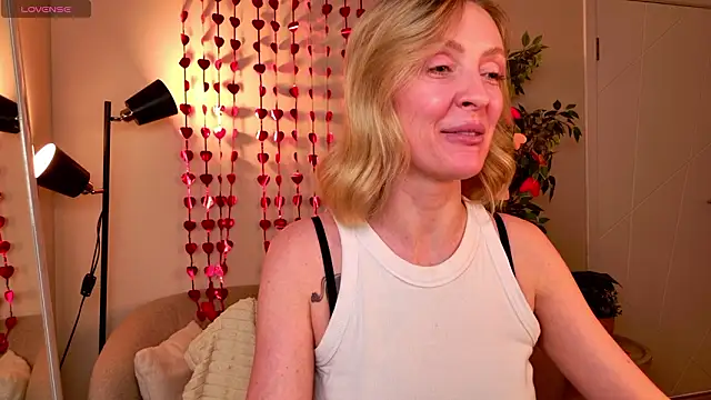 sexuallycorrecte online show from February 12, 8:19 pm