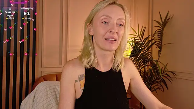 sexuallycorrecte online show from April 15, 6:52 am