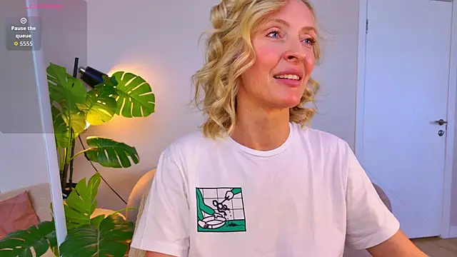 sexuallycorrecte online show from April 27, 12:36 pm