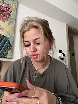 AllysonK online show from February 21, 12:18 pm