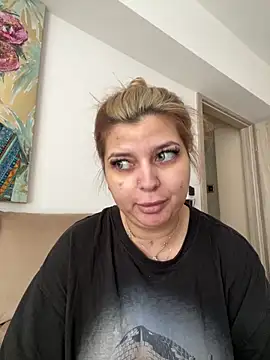 AllysonK online show from March 26, 11:30 am