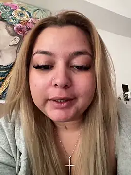 AllysonK online show from March 10, 10:18 am