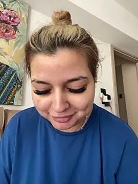 AllysonK online show from April 14, 11:26 am