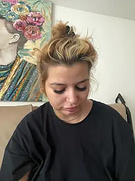 Snapshot of AllysonK chatting on June 26, 12:11 pm AllysonK online show from June 26, 12:11 pm