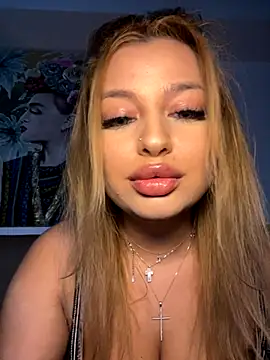 AllysonK online show from November 18, 3:26 pm