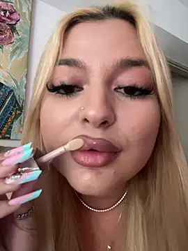 AllysonK online show from May 21, 12:46 pm