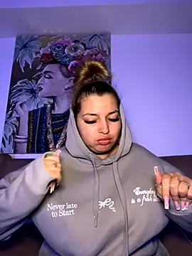 AllysonK online show from October 22, 4:50 pm