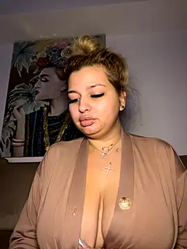 AllysonK online show from November 26, 4:40 pm