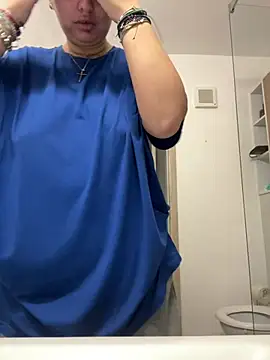 AllysonK online show from February 18, 1:29 pm