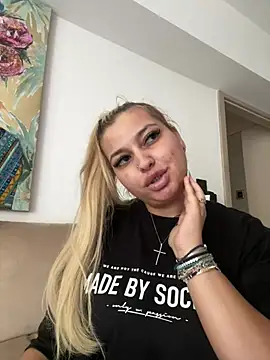 AllysonK online show from May 27, 12:34 pm