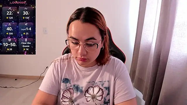 maryluna95 online show from December 5, 7:12 pm