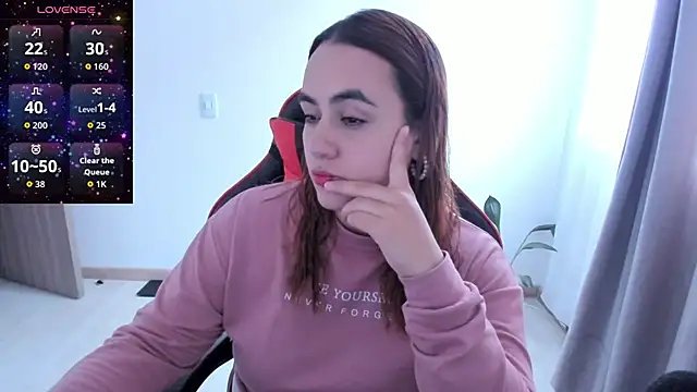 maryluna95 online show from April 10, 5:53 pm