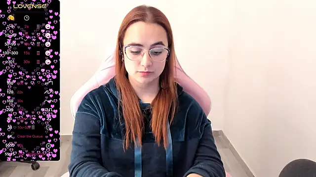 maryluna95 online show from February 26, 1:03 am