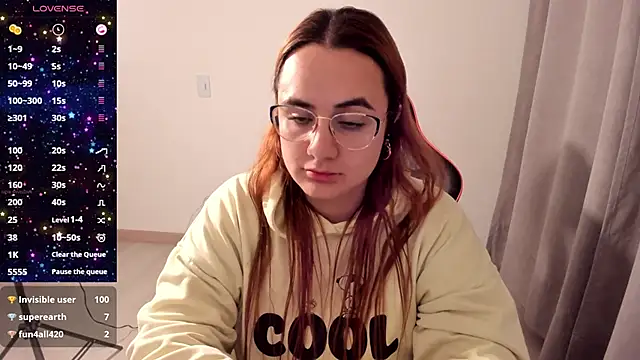 maryluna95 online show from November 7, 2:49 am