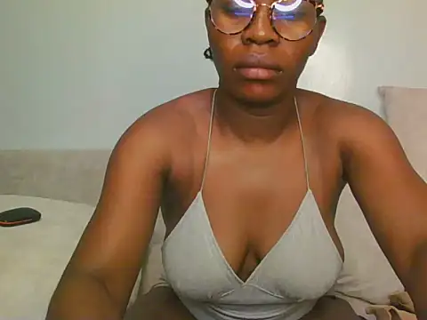 Snapshot of lisaa544 chatting on July 18, 3:48 am lisaa544 online show from July 18, 3:48 am