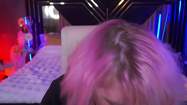 Snapshot of CoolTatis chatting on November 2, 7:24 am CoolTatis online show from November 2, 7:24 am