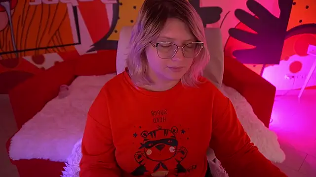 Snapshot of CoolTatis chatting on February 8, 7:28 am CoolTatis online show from February 8, 7:28 am