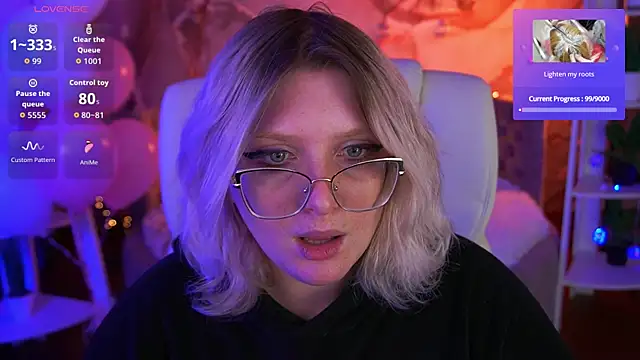 Snapshot of CoolTatis chatting on February 15, 7:51 am CoolTatis online show from February 15, 7:51 am