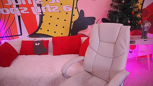 Snapshot of CoolTatis chatting on December 22, 9:20 am CoolTatis online show from December 22, 9:20 am