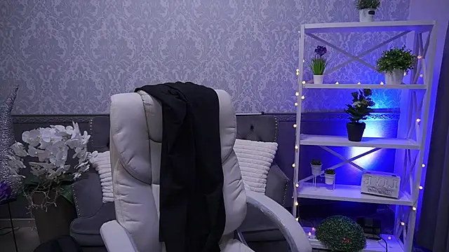 CoolTatis online show from March 8, 7:33 am