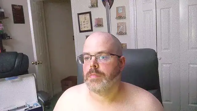 Snapshot of JackOffersin chatting on May 20, 7:05 am JackOffersin online show from May 20, 7:05 am
