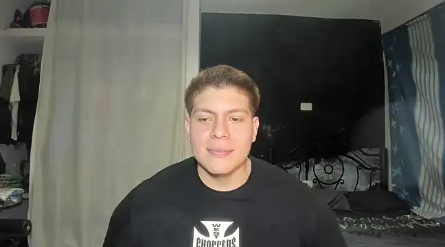 Snapshot of regan_jhonso chatting on March 18, 5:56 am regan jhonso online show from March 18, 5:56 am